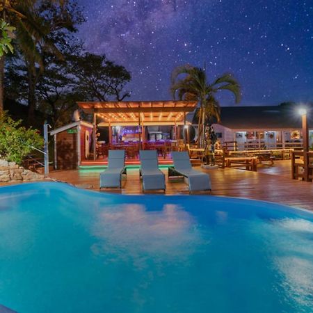 Hotel And Dive Center Roatan Yacht Club French Harbour Eksteriør billede