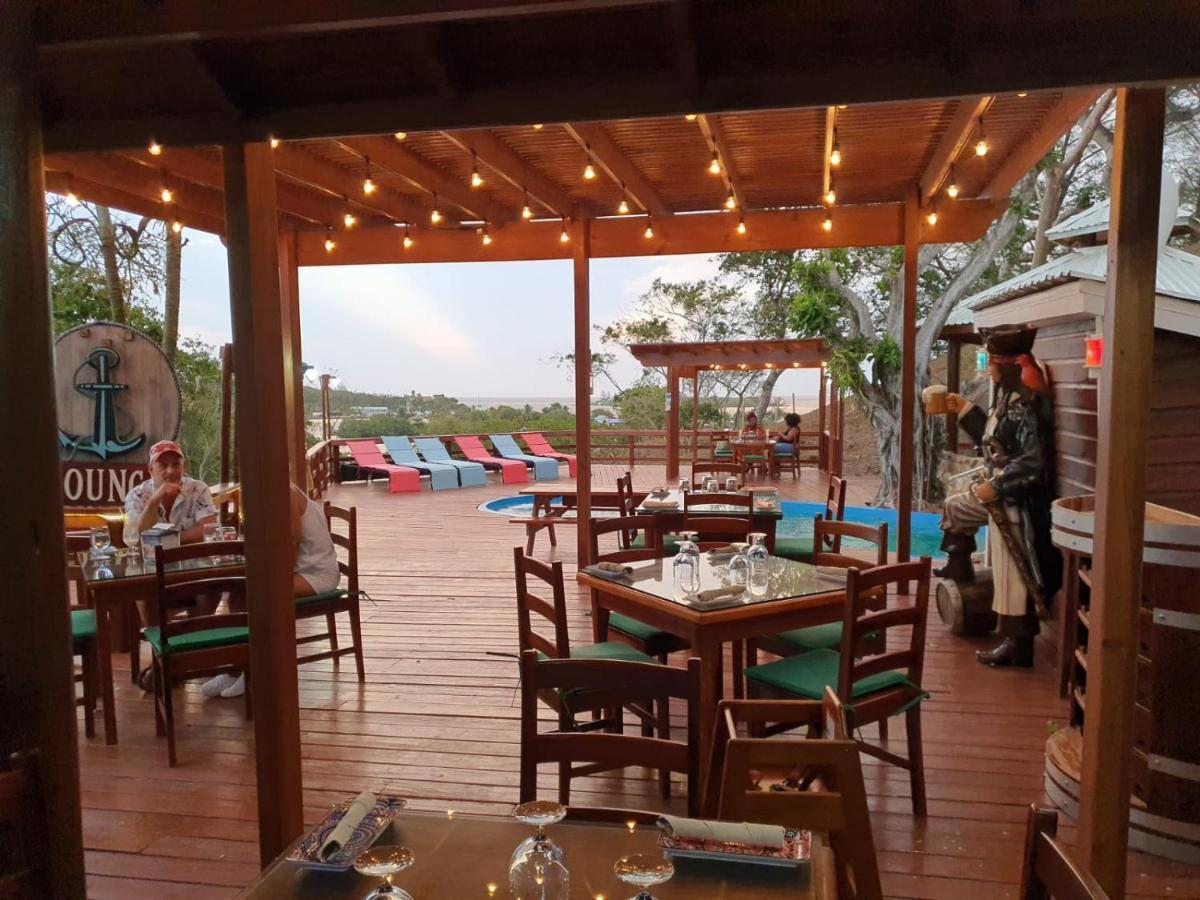 Hotel And Dive Center Roatan Yacht Club French Harbour Eksteriør billede
